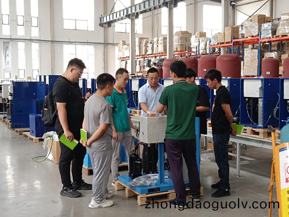 超曼濾清器公司擧辦培(pei)訓會