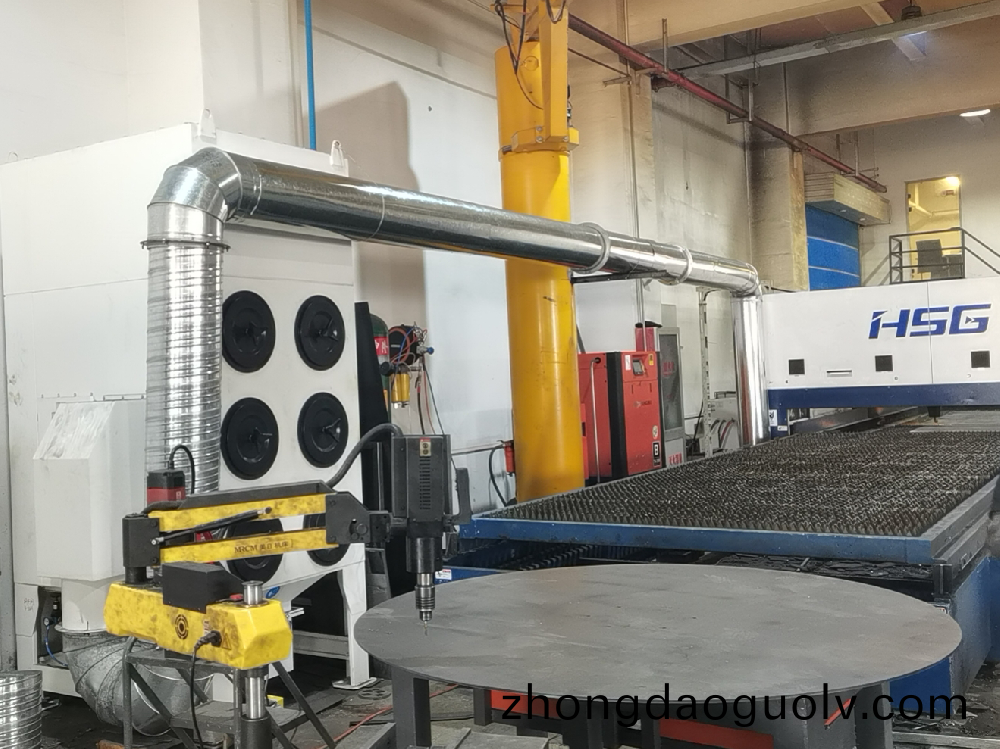 7.5kw除塵器應用激光切(qie)割機案例