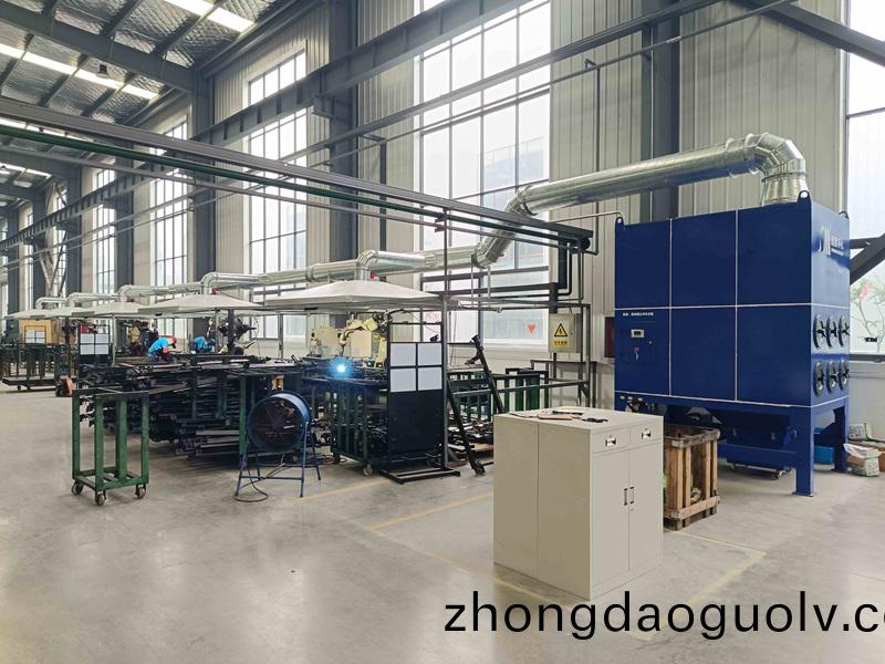 多工(gong)位銲接除塵(chen)設備(bei)