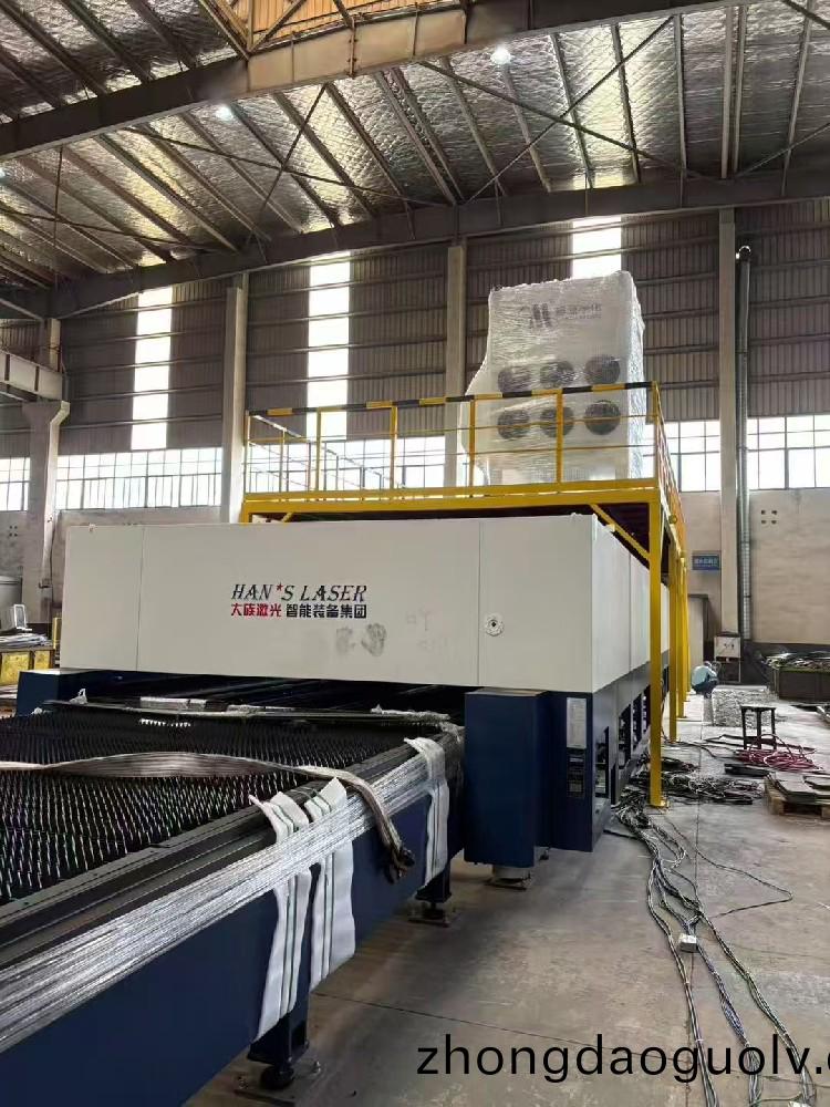 15KW激光切(qie)割除塵器(qi)應用(yong)案(an)例